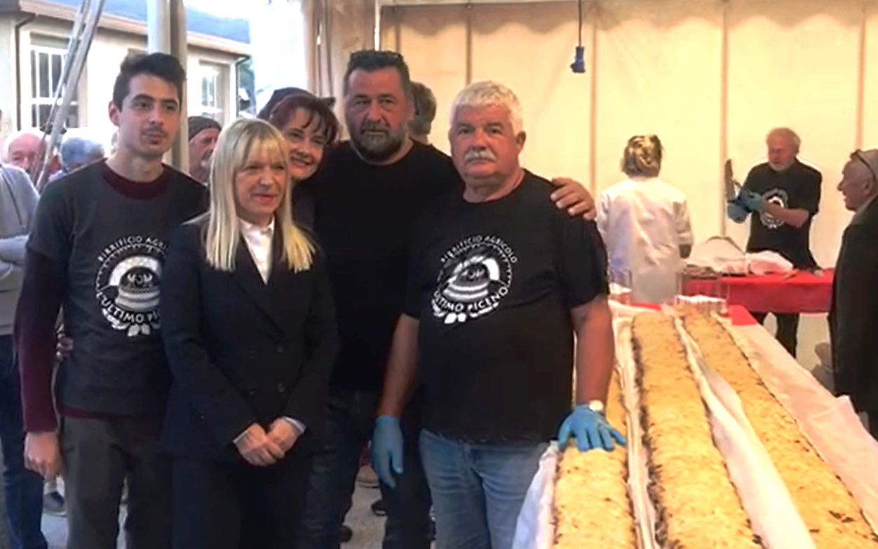 A43DFBBB 75B3 45AE 96BB AE7D7A01FF95