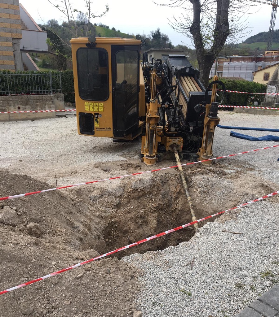 4 i lavori nella via di fronte alla scuola