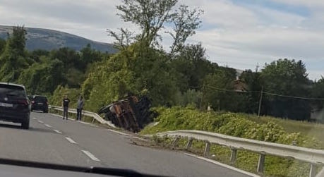 1850e6d9 cc76 4893 959d 60e261fd0e75