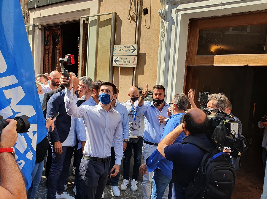 Matteo Salvini arrivo a Fabriano foto
