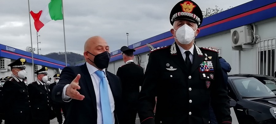 sborgia parla col generale Luzi