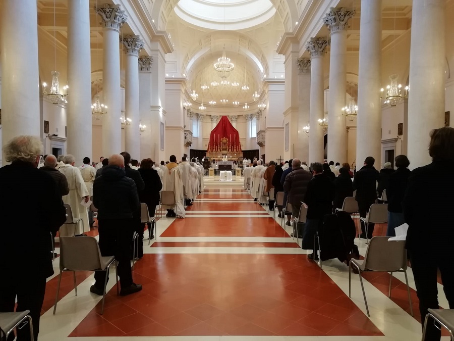 messa crismale fondo