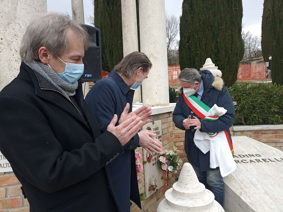 montalto tumulazione angeli figli