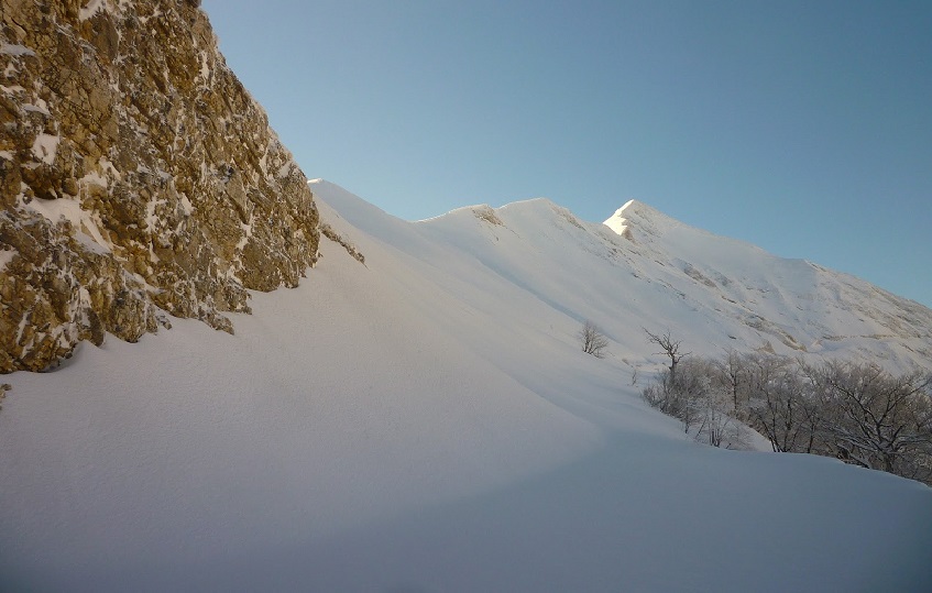 strada fargno con neve