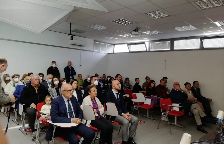 Aula gremita per il ricordo della professoressa Stefania Scuri 1