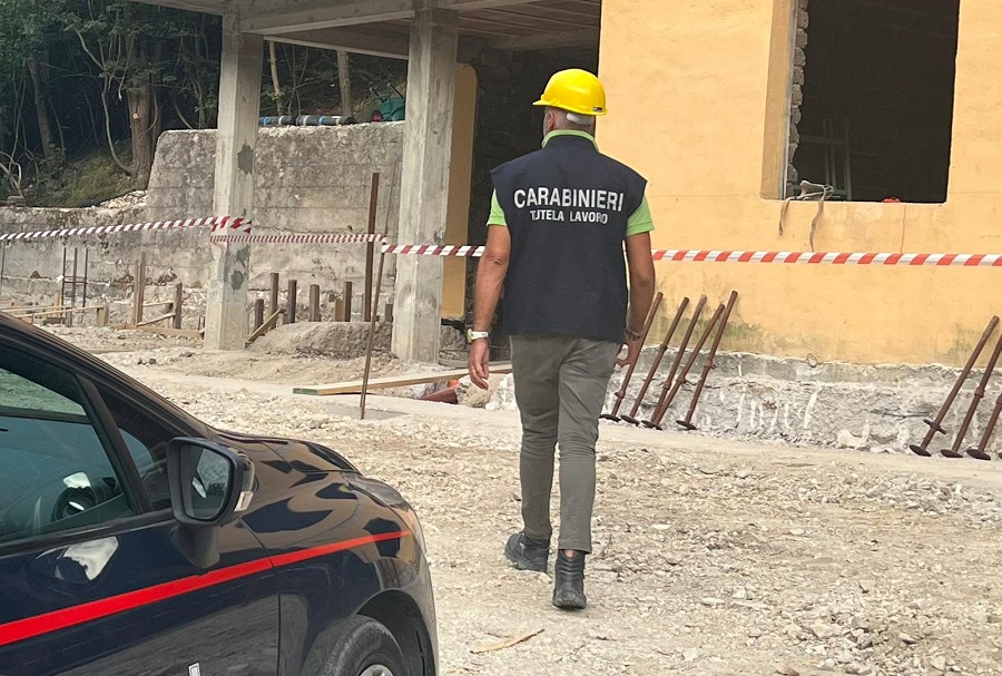 Carabinieri sequ Fiuminata