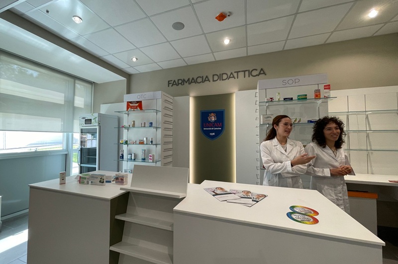 Farmacia didattica Unicam1