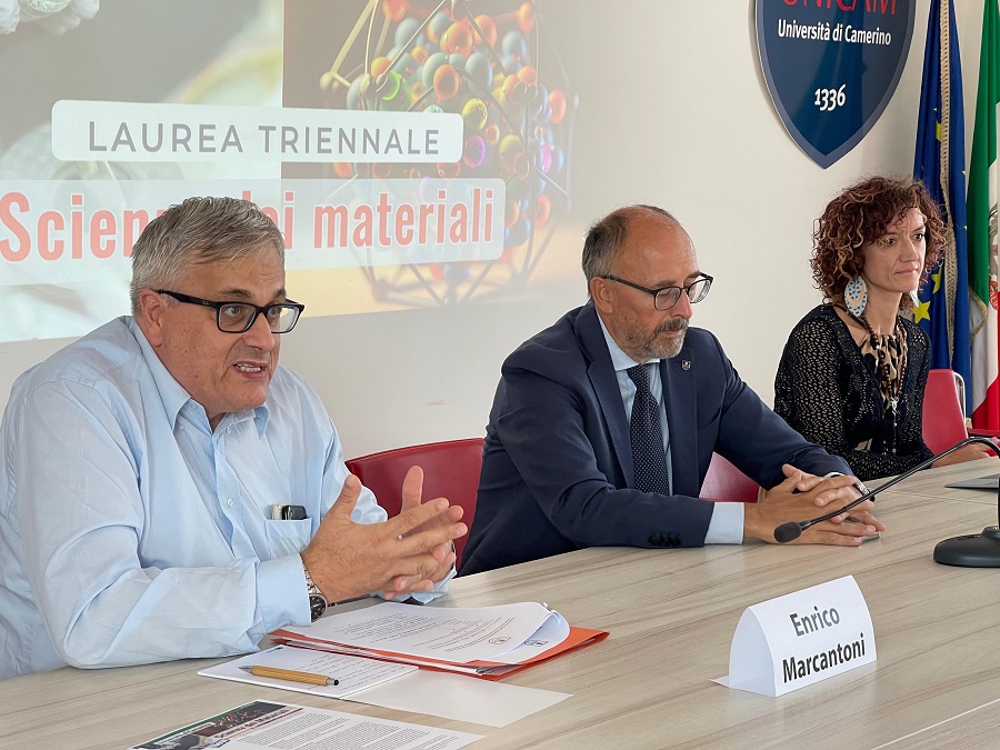 conferenza stampa scienza dei materiali2