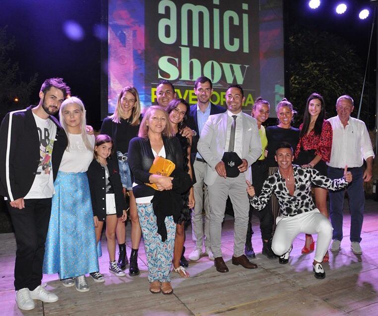 4DBE64CA AD70 408D A552 0CF360B44E96