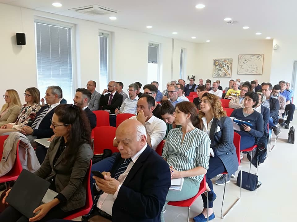 85B8CE52 DC3B 4415 919B 9E6D3B81E8EA