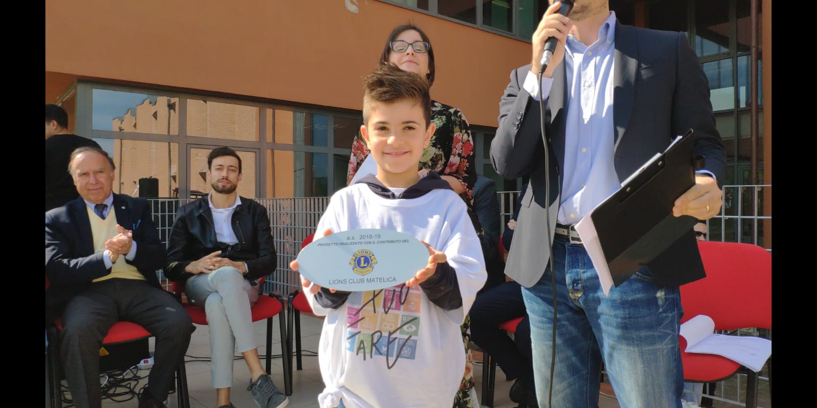 9197AC9E A91A 4E7B AE00 9E0FDB1800E8