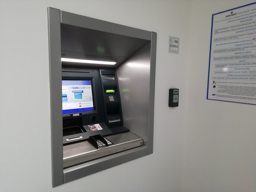 Inau Fiuminata bancomat