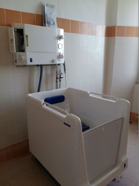 S.Ginesio ausili nuovi inutilizzati 2