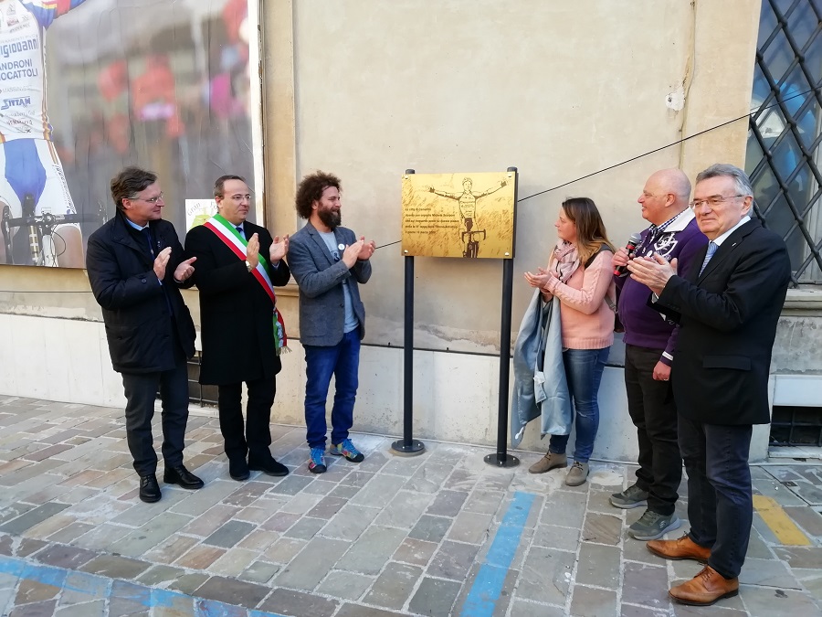 Targa Scarponi svelamento