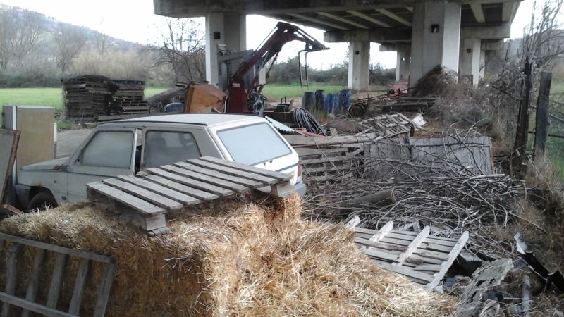 autoveicolo ed altro materiale