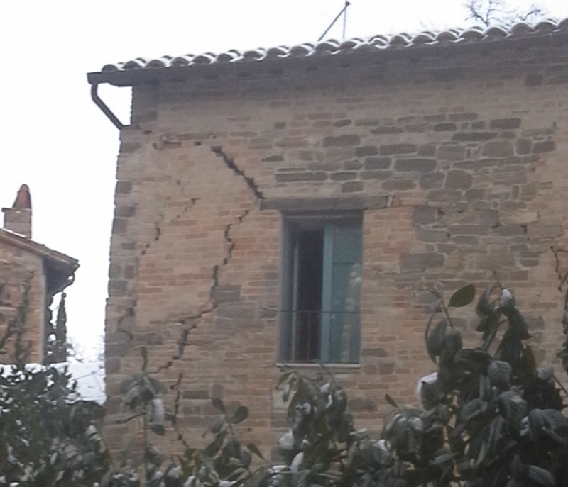 casa terremotata