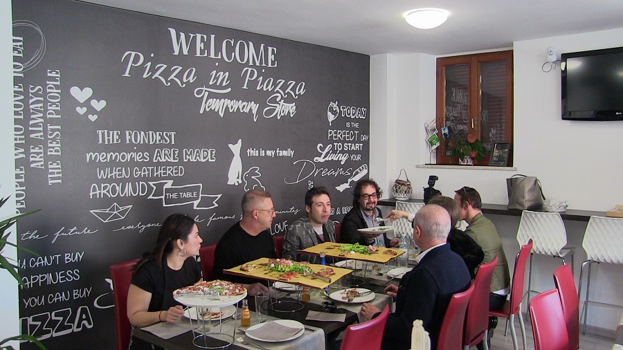 miss italia in pizzeria