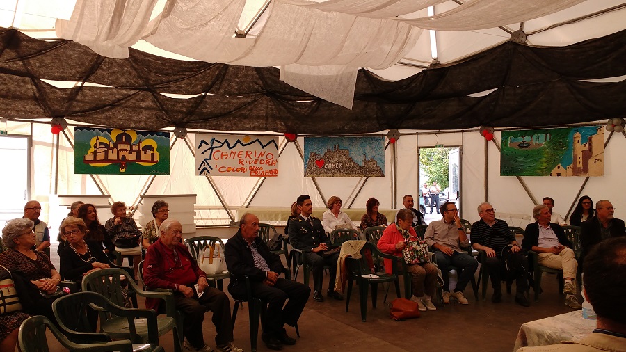 ricostruire comunità pubblico