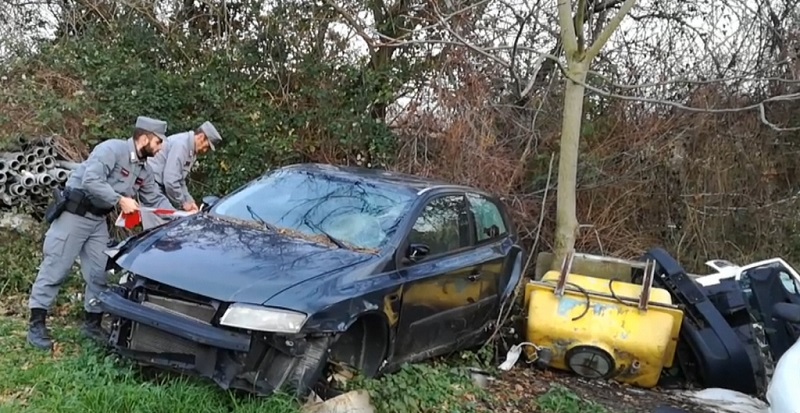 sequestro carcasse veicoli 2