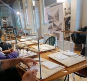 Calligrafia tra inchiostri e penne d'oca a Pioraco