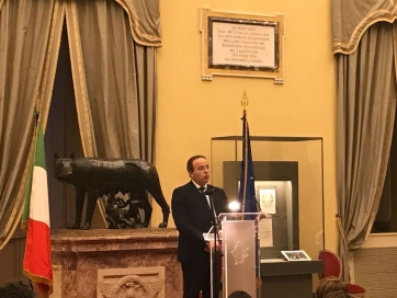 I camerinesi chiedono "aiuto" alla Boldrini