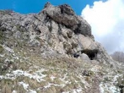 Scivola in un dirupo, bambino ritrovato dopo alcune ore