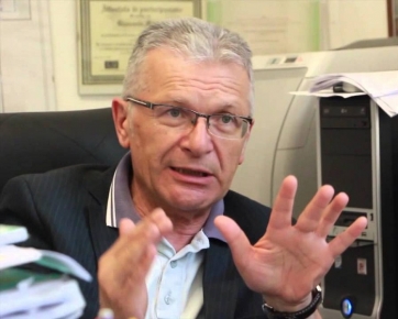 Appello ai parlamentari del preside Marcelli sulla busta paga pesante