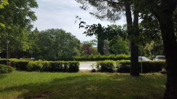 Scuole Luzio e Divini, un silenzio assordante