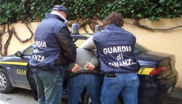 Sequestrati 750 grammi di marijuana. Arrestato il responsabile.