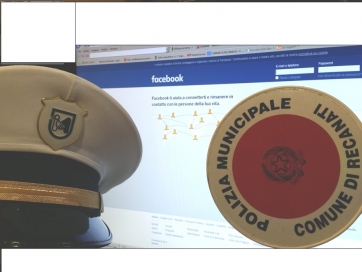 Prende una multa e insulta la polizia locale su facebook. Denunciato recanatese