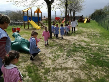 Un rinnovato parco giochi per la scuola dell'infanzia
