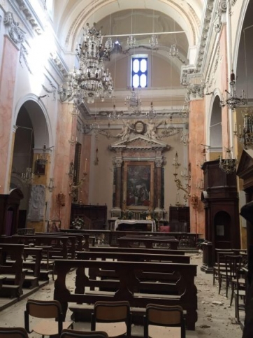 Terremoto, San Martino "cade da cavallo"