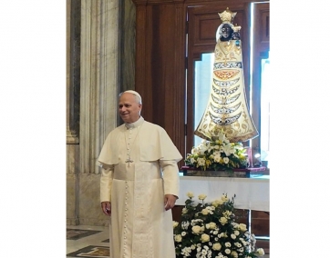 Papa Leone XIV benedice la Peregrinatio Mariae nella Basilica di San Pietro