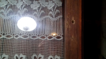 Caldarola, va in sacrestia e i ladri gli svaligiano casa