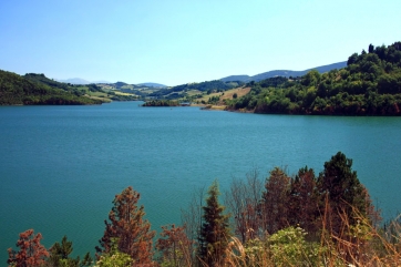 Recuperato il corpo di un pescatore di Apiro nel lago di Castreccioni. Ieri sera non aveva fatto rientro a casa