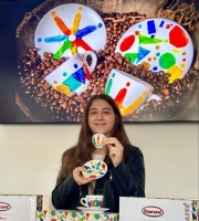 Una collezione di tazzine da caff&egrave; dedicata all'inclusione