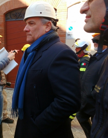 Il Presidente del Parlamento europeo a Camerino: "L'Europa c'&egrave; e continuer&agrave; a seguirvi da vicino"