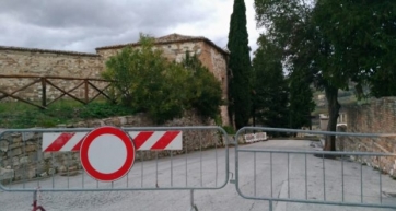 Castello al Monte: ora la circolazione sar&agrave; a senso unico
